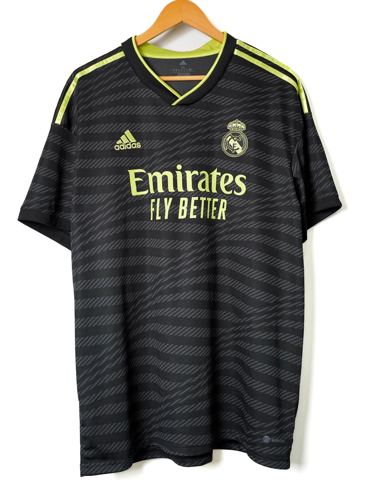 Real Madrid Third Shirt 2022/23 Kroos 8 (XL)