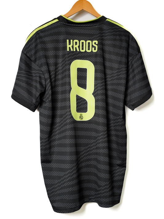 Real Madrid Third Shirt 2022/23 Kroos 8 (XL)