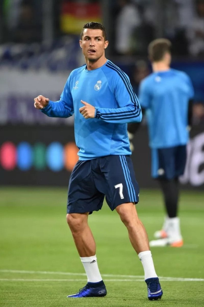 Real Madrid UCL Training Top 2015/16 - 8/10 - M