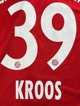 2009/10 Bayern Munchen Kroos #39 Home Shirt L/S (M)