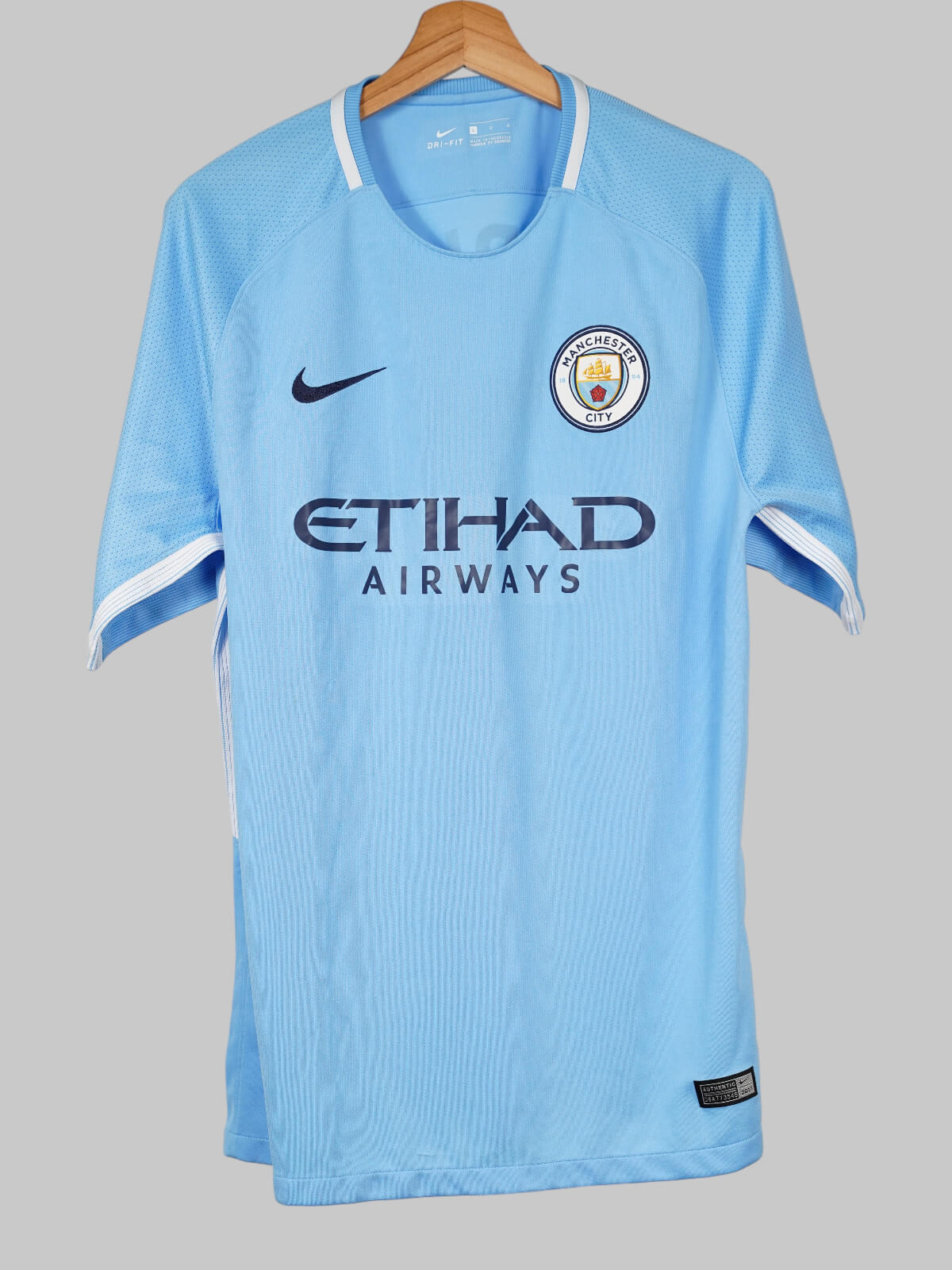 Manchester City Home Shirt 2017/18 Sterling #7 (L)