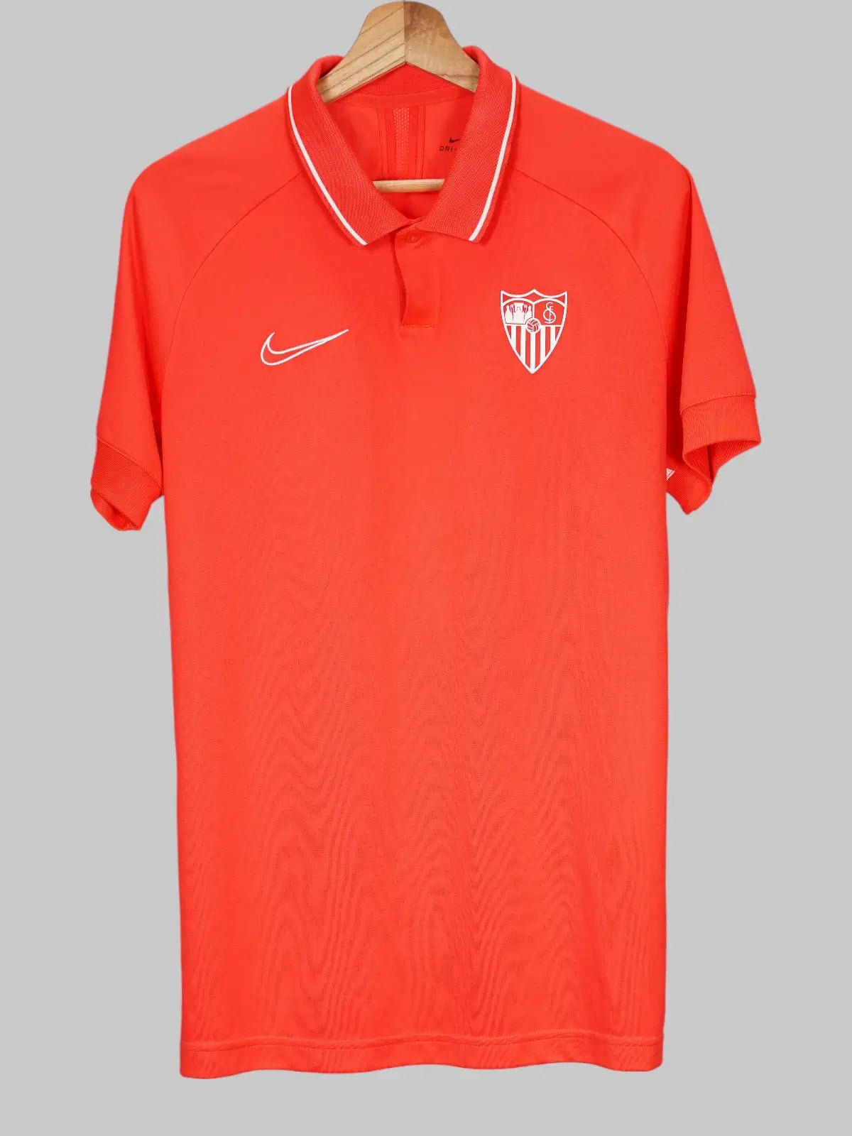 Espectaculares primeros diseños de la camiseta del Sevilla FC con Espectaculares primeros diseños de la camiseta del Sevilla FC con