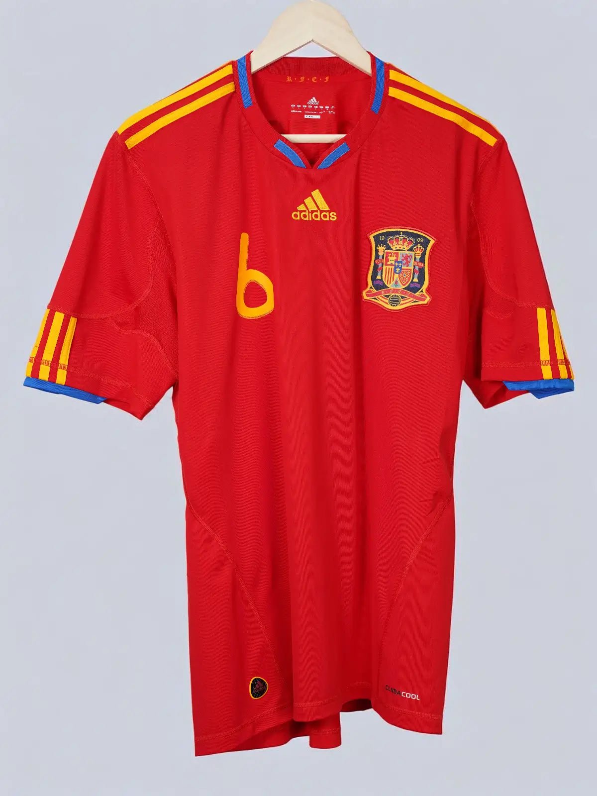 Spain Home Shirt 2010/11 A.Iniesta 6 (L)