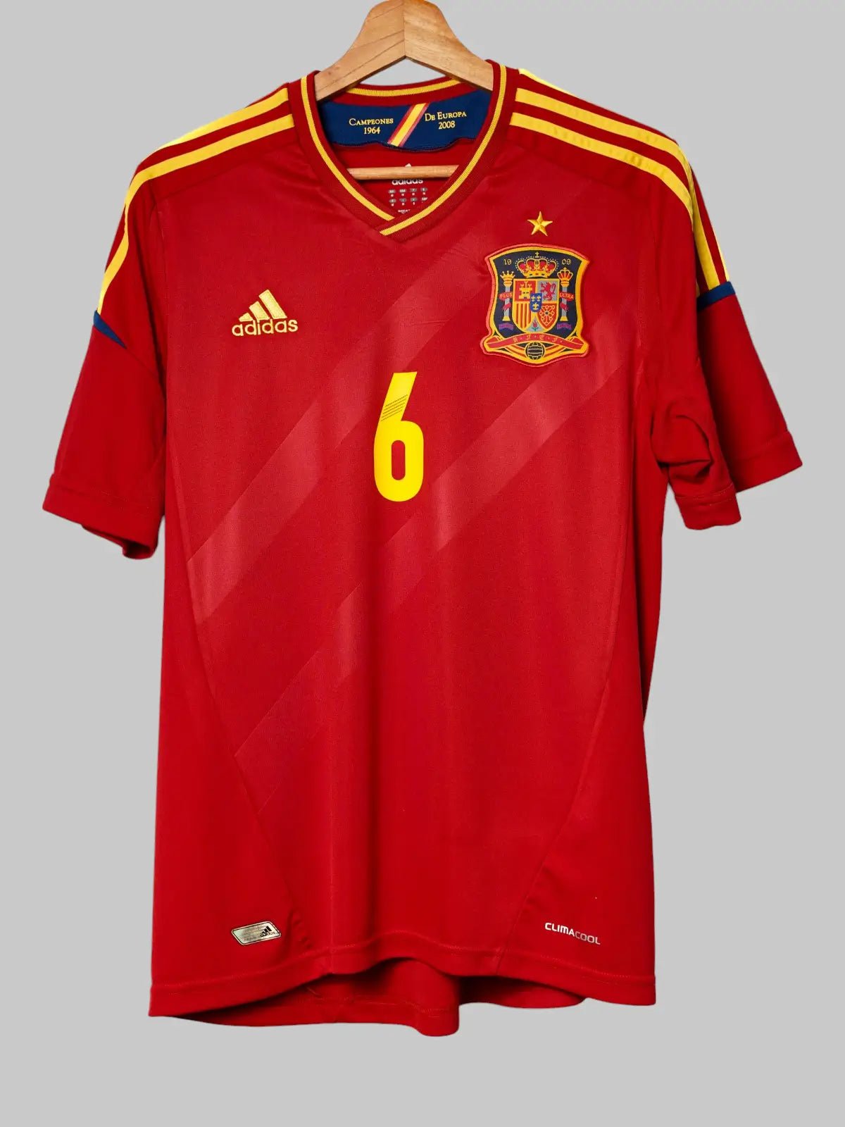 Spain Home Shirt 2012/13 A.Iniesta 6 (L)