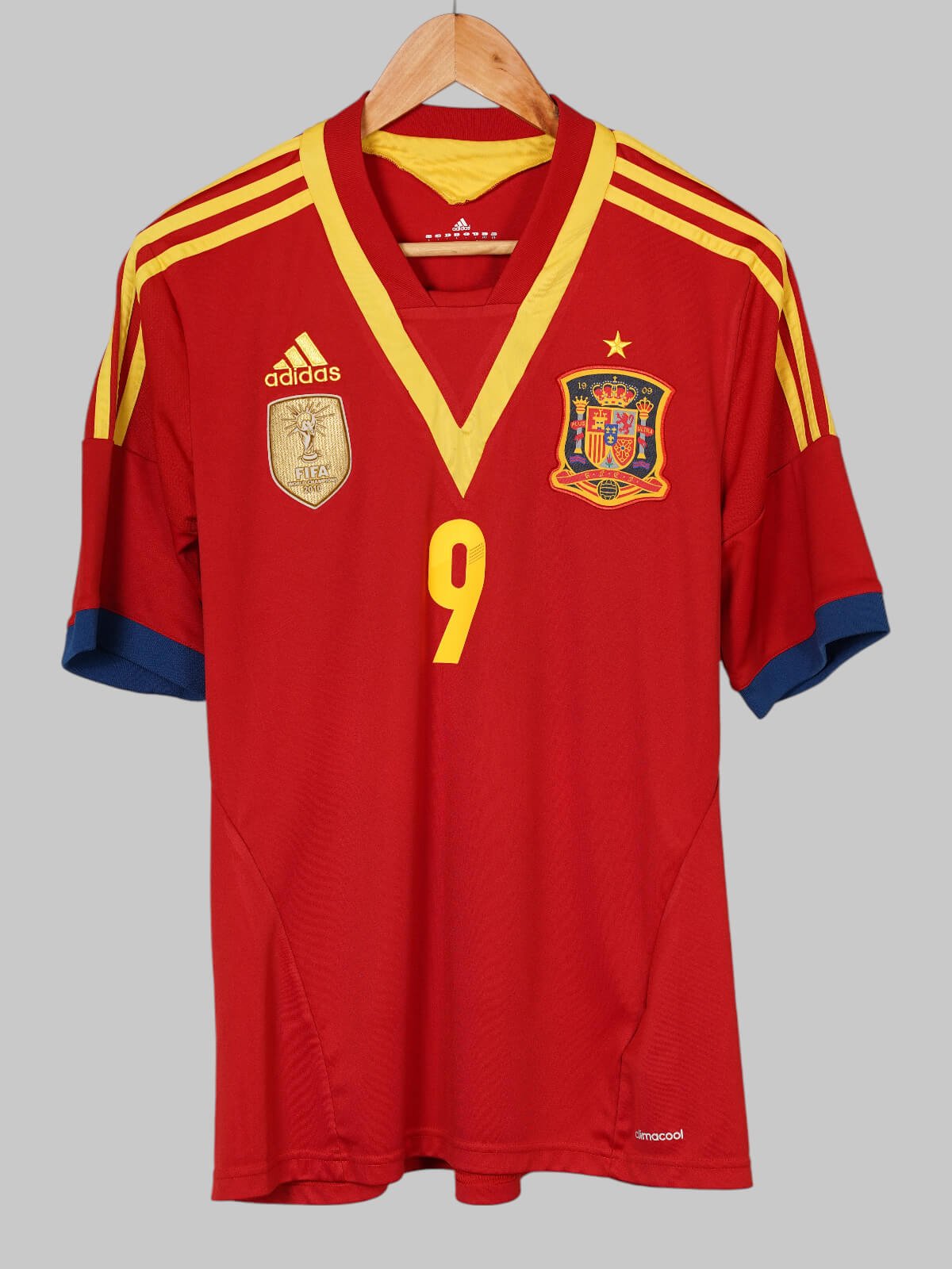 Spain Home Football Shirt 2012/13 - Torres #9 - Size L – First11