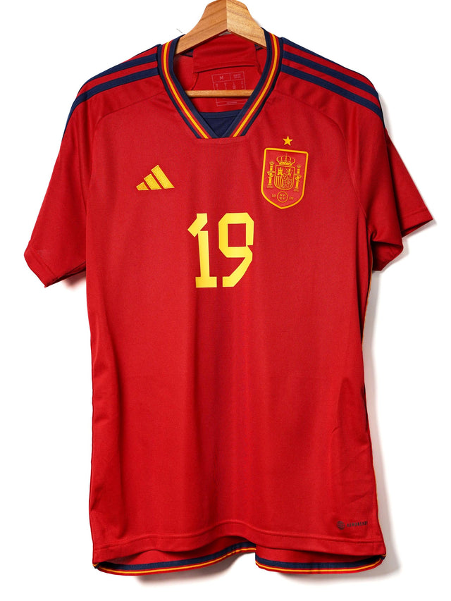 Spain Home Shirt 2022/23 Lamine Yamal 19 (M)