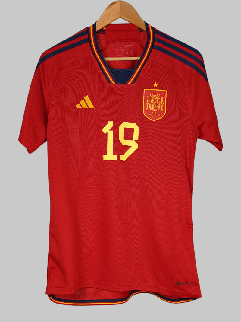 Spain Home Shirt 2022/23 Lamine Yamal 19 (M)
