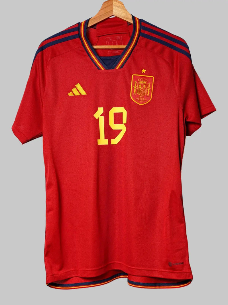 Spain Home Shirt 2022/23 Lamine Yamal 19 (M)