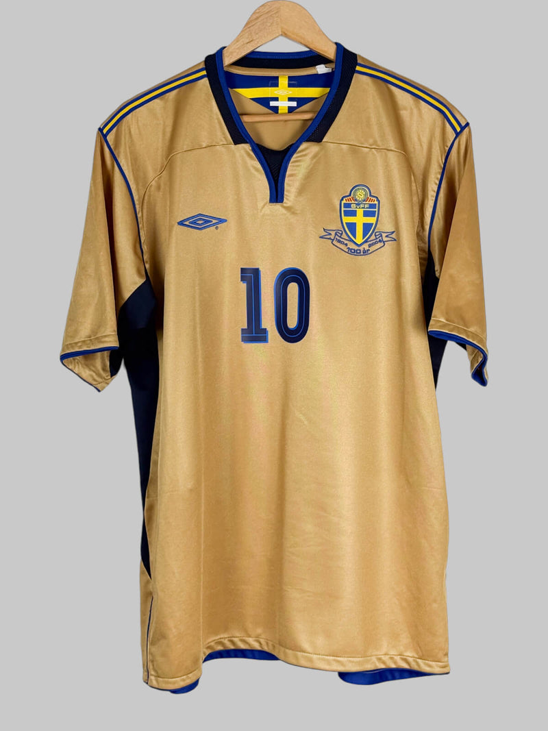 Sweden Anniversary Third Shirt 2004/5 Ibrahimovic 10 (XXL)