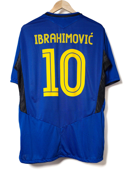 Sweden Away Shirt 2005/06 Ibrahimovic 10 (XL)