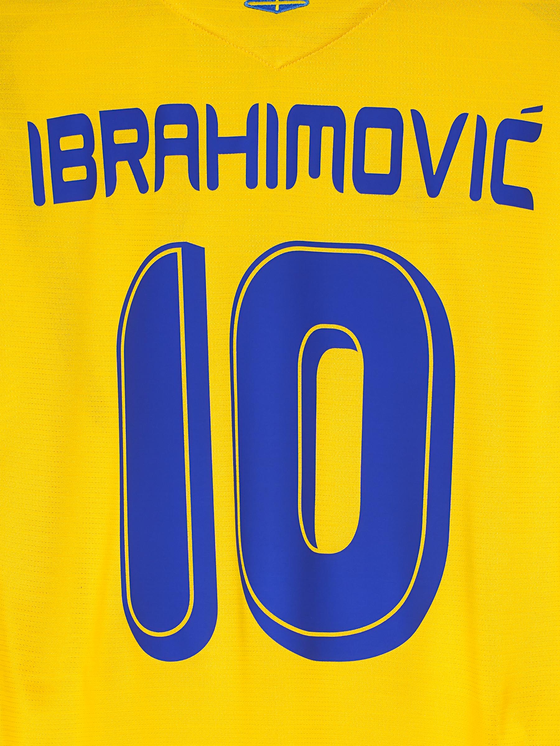 Sweden Home Shirt 2006/7 Ibrahimovic 10 (L)