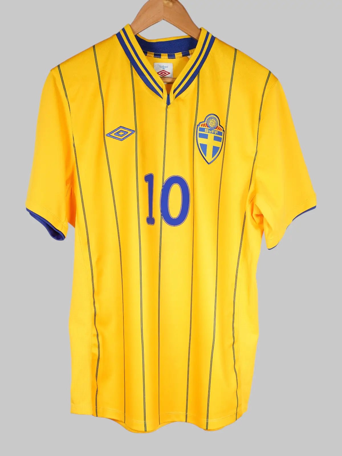 Sweden Home Shirt 2012/13 Ibrahimovic 10 (L)