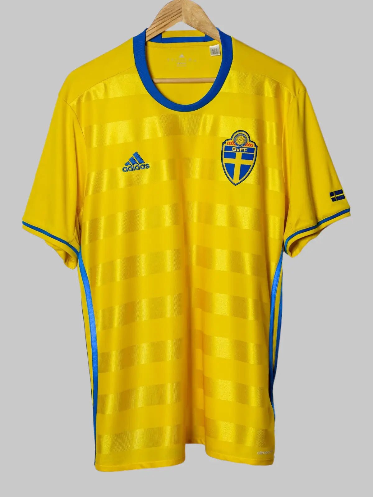 Sweden Home Shirt 2015/16 (XL)