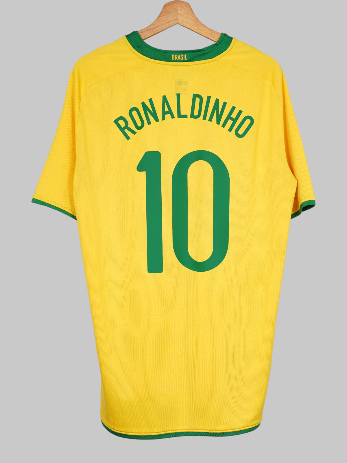 Brazil Home Shirt 2008/10 Ronaldinho #10 (L)