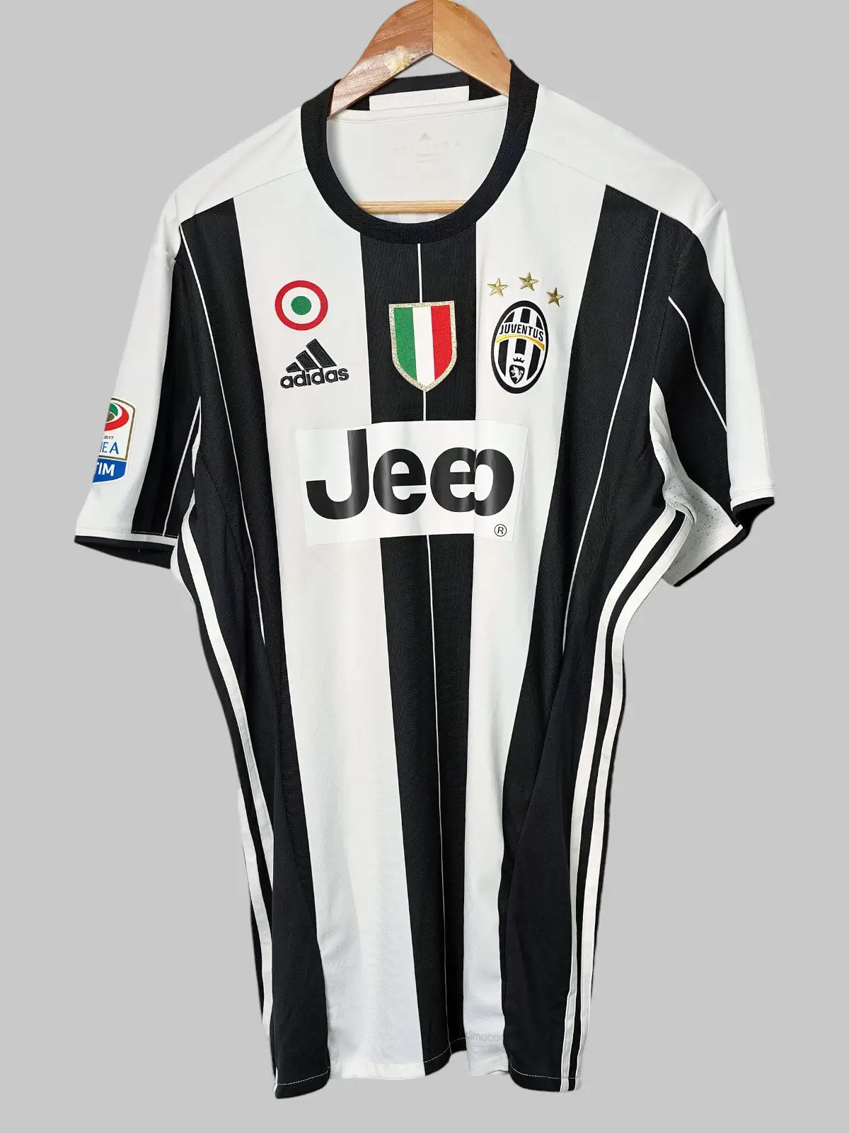 Juventus Home Shirt 2016/17 Higuain #9 (L)