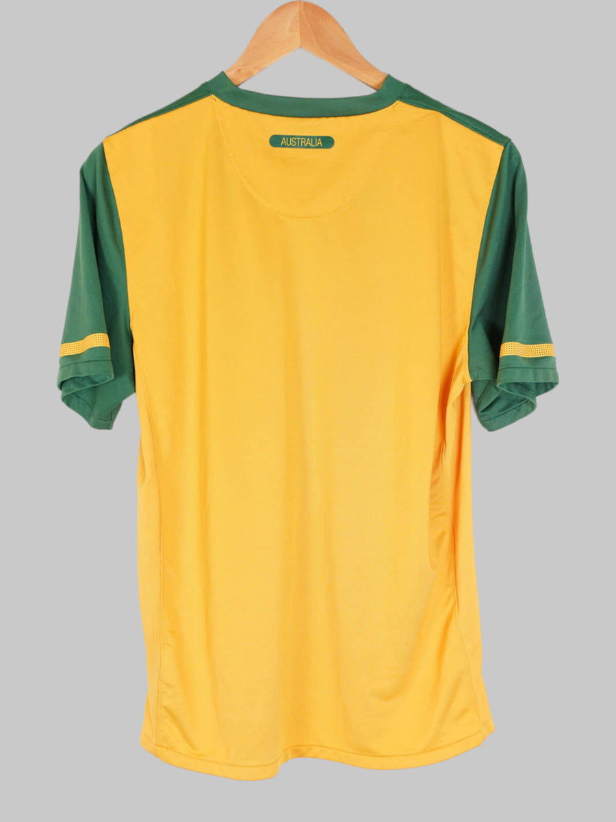 2010/11 Australia Home Shirt (M)