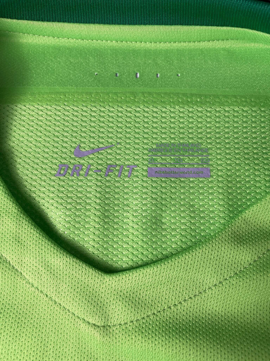 2016/17 Wolfsburg Osimhen #18 Home Shirt (XL)