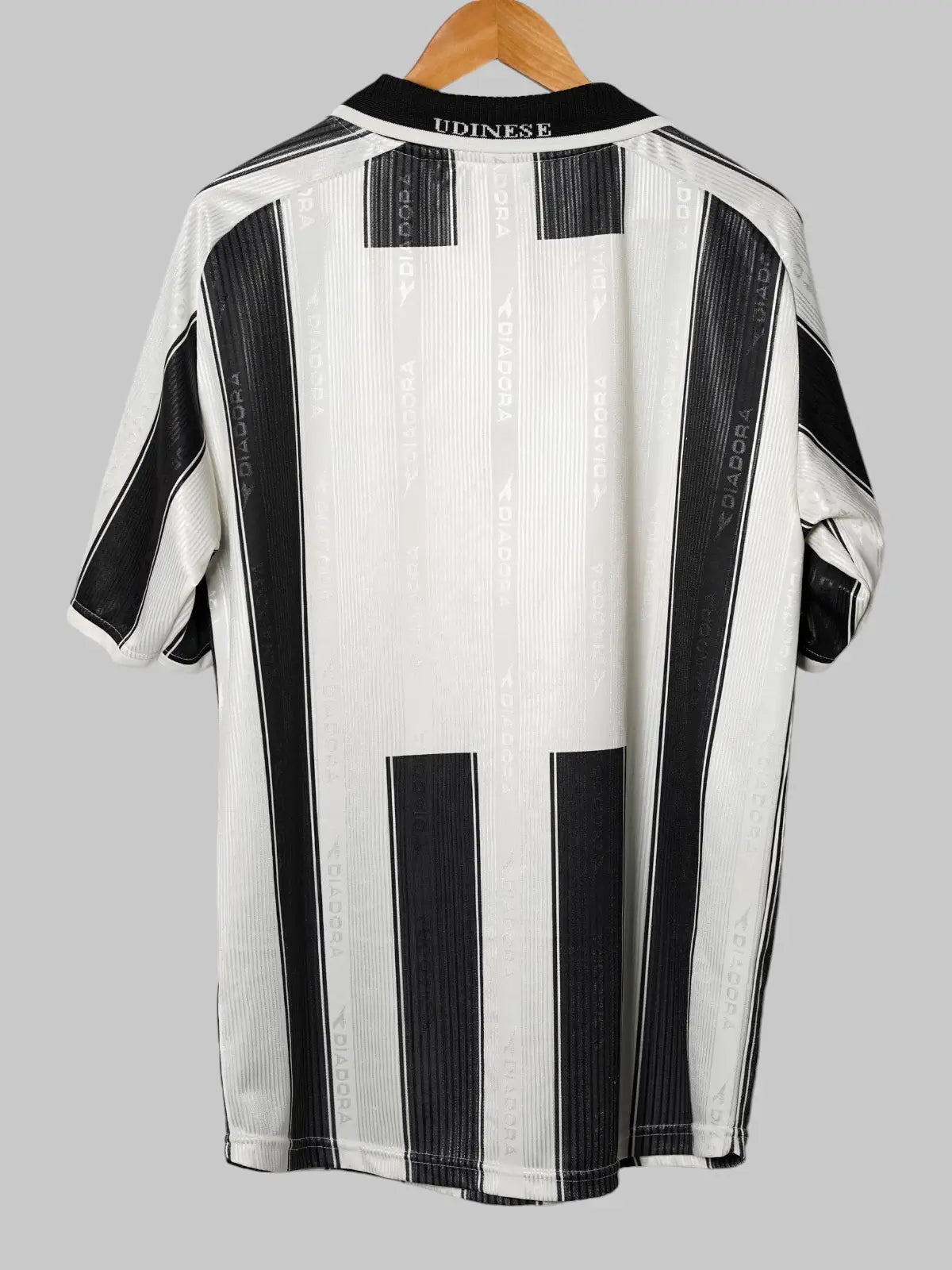 Udinese Home Shirt 2001/2 (XL)