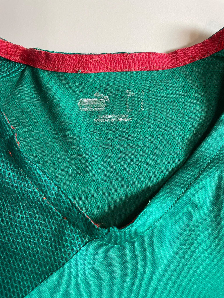 2010/11 Cameroon Eto'o #9 Home Shirt (M)