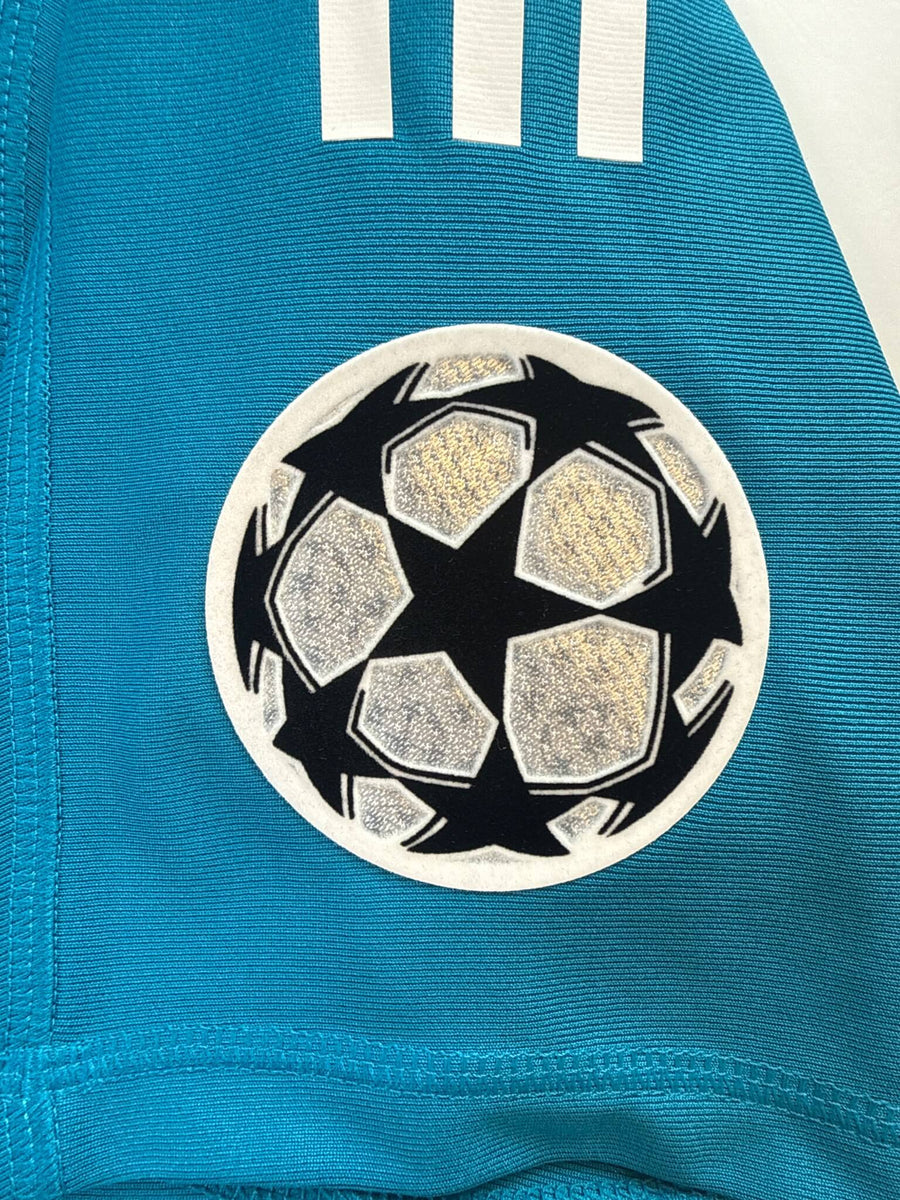 2017/18 Juventus Buffon #1 Keeper Shirt (L)