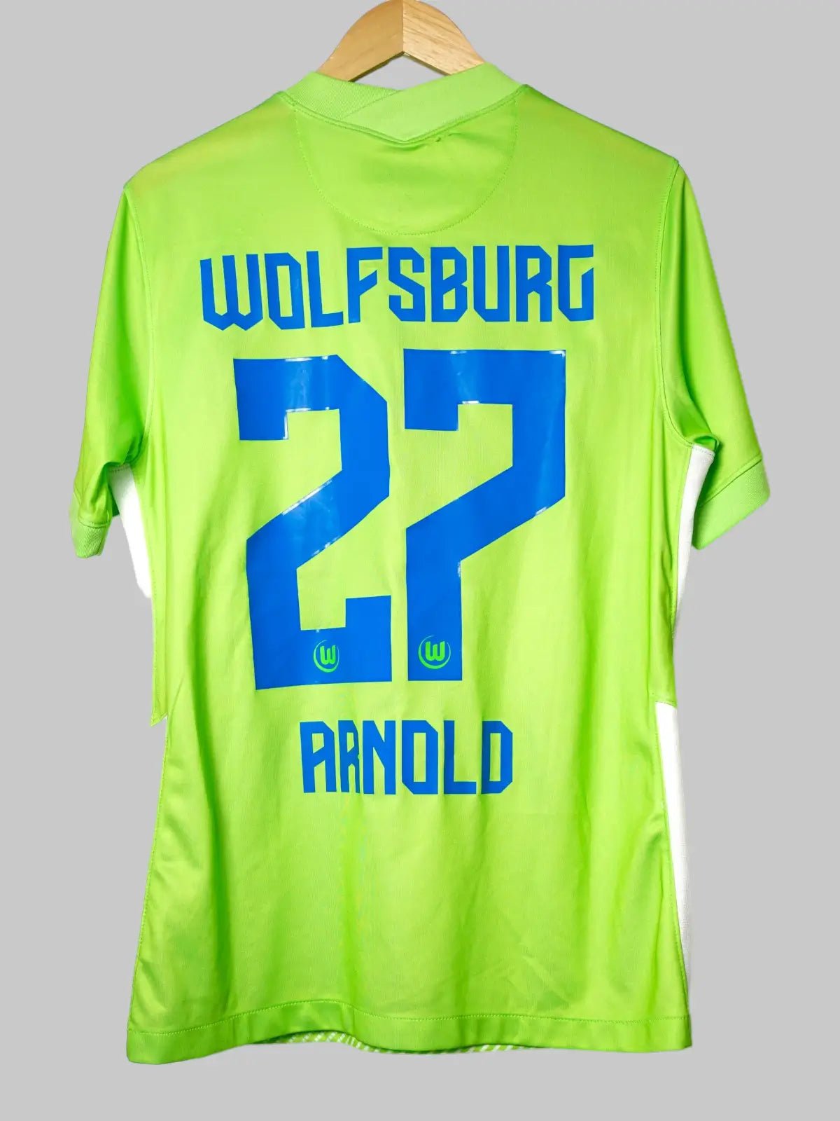 VFL Wolfsburg Home Shirt 2020/21 Arnold 27 (M)