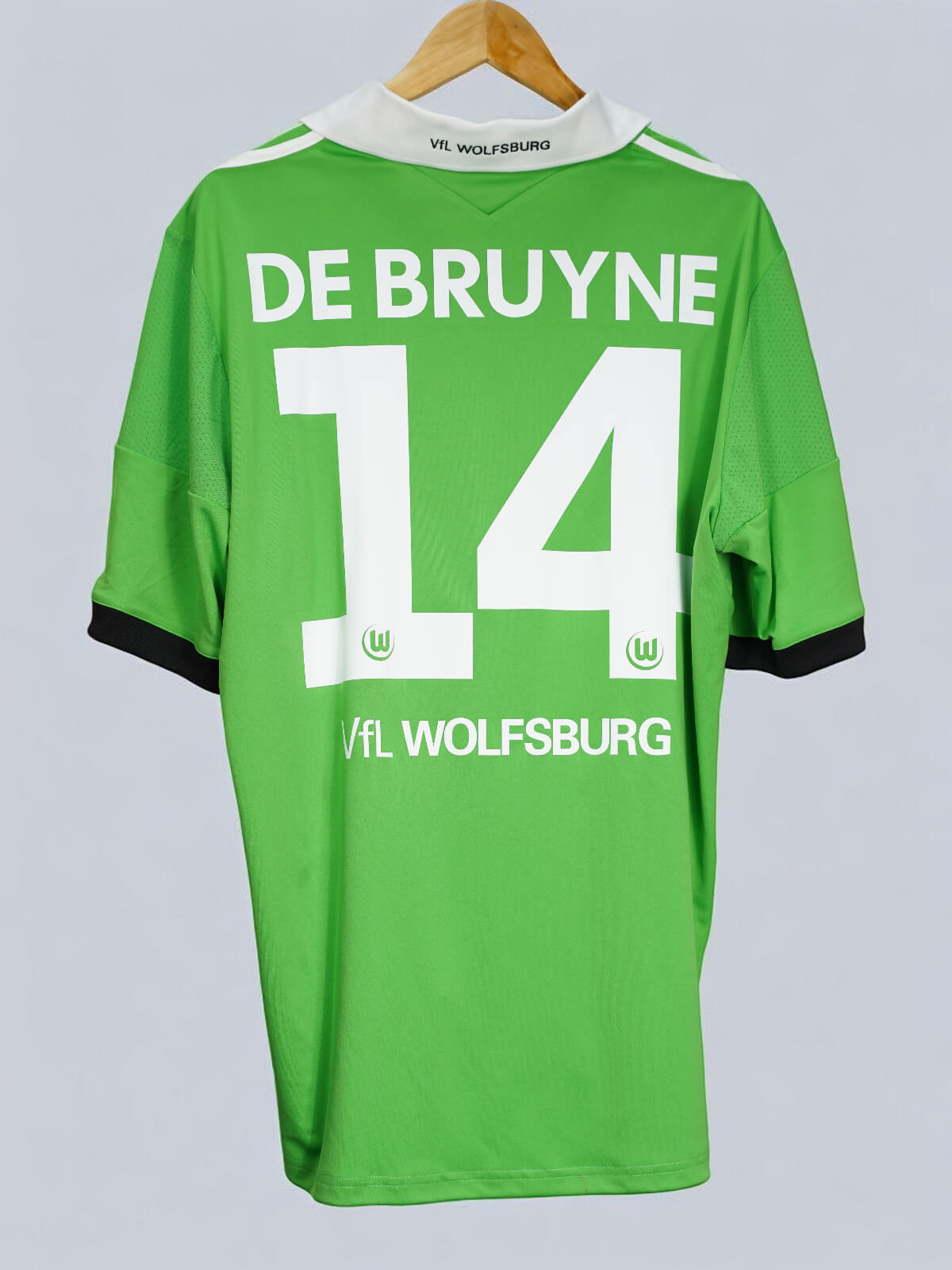 Wolfsburg Home Shirt 2013/14 De Bruyne 14 (XL)