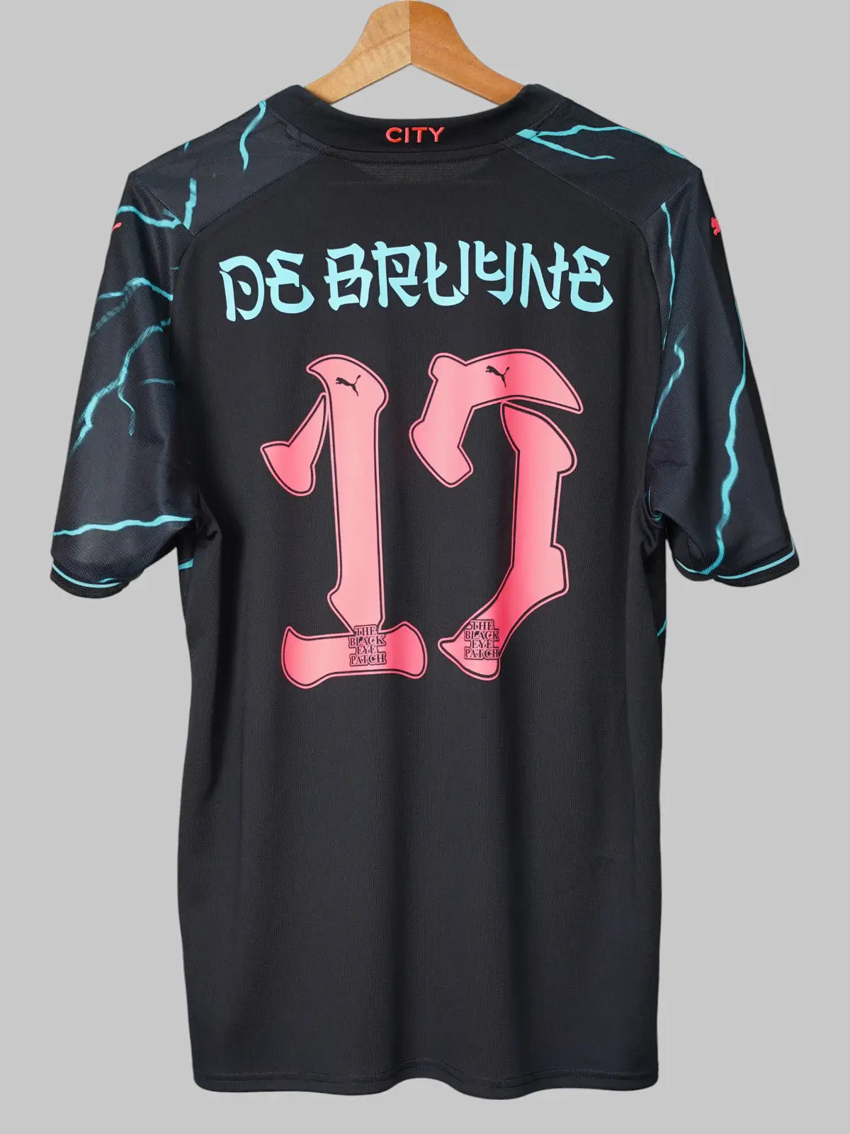 Manchester City Third Shirt 2023/24 BNWT De  Bruyne #17 (L)