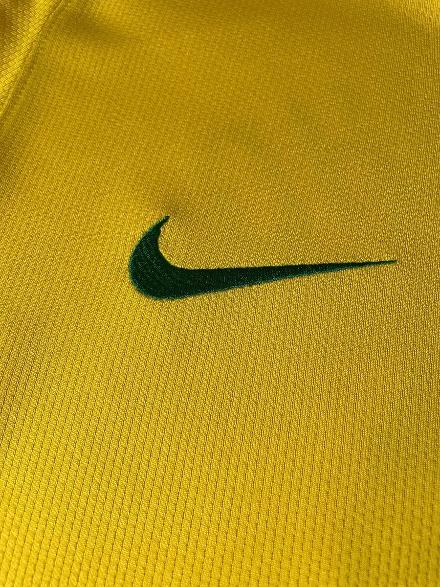 2008/9 Brazil Ronaldinho #10 Home Shirt (M)