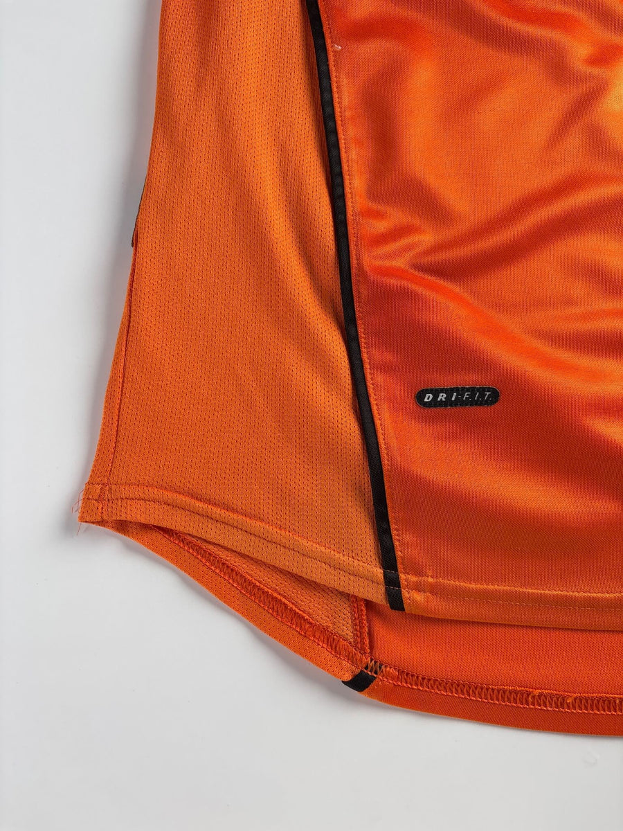 1998/99 Netherlands Bergkamp #8 Home Shirt (L)
