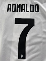 2018/19 Juventus Ronaldo #7 Home Shirt (M)