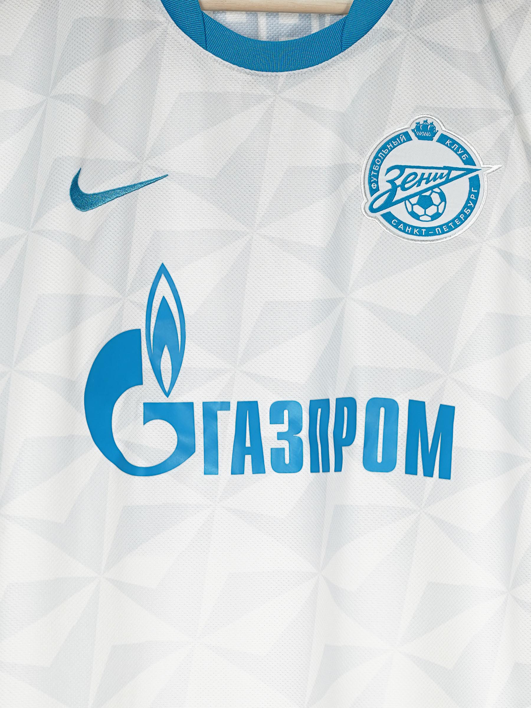 Zenit St. Petersburg Away Shirt 2011/12 Arshavin 29 (M)