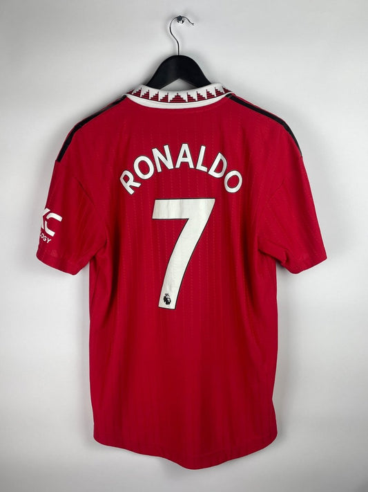 Man United Home Shirt 2022/23 Ronaldo #7 - size M