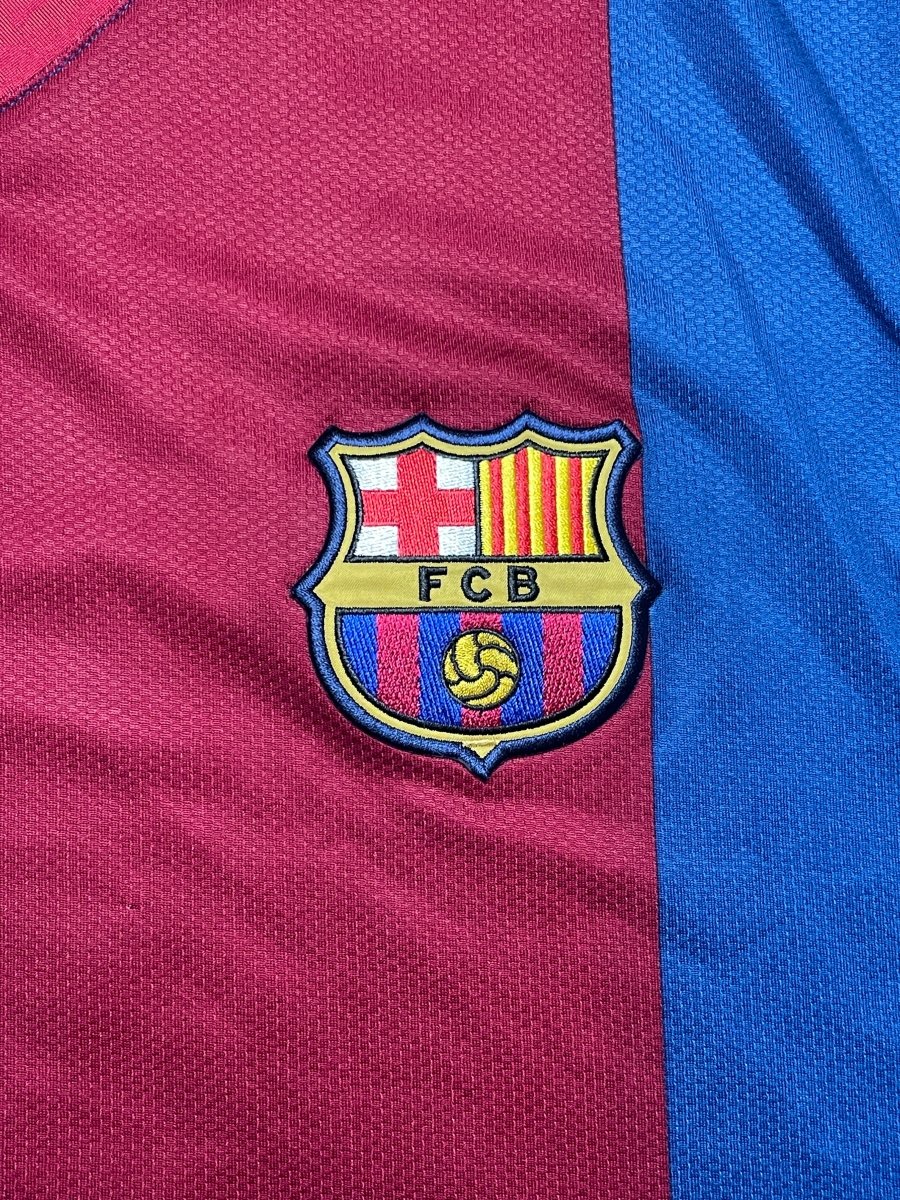 FC Barcelona Home Shirt 2006/7 Ronaldinho #10 - 9/10 - XL