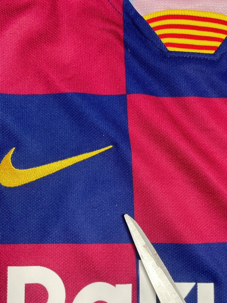 FC Barcelona Home Shirt 2019/20 Messi #10 - 9/10 - M