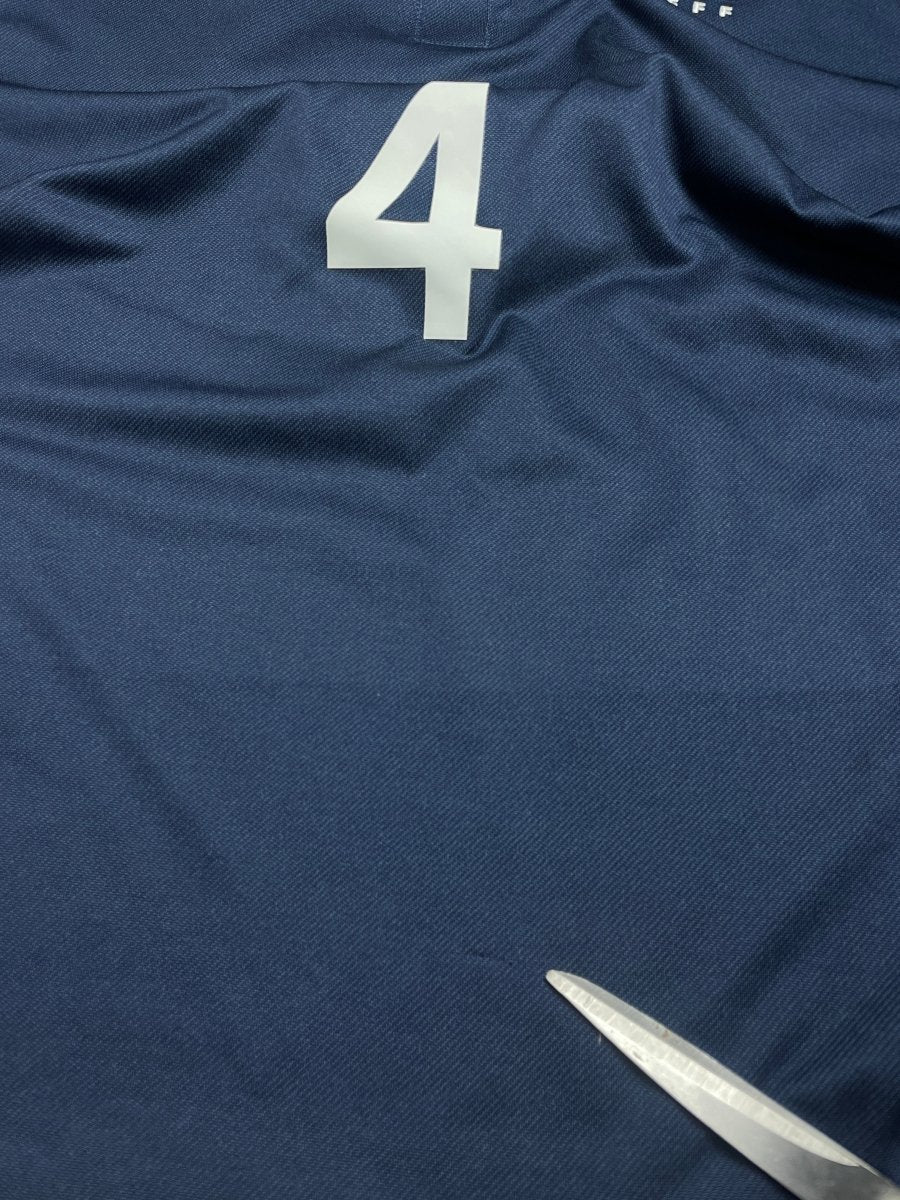 France Home Shirt 2014/15 Varane #4 - 9/10 - M