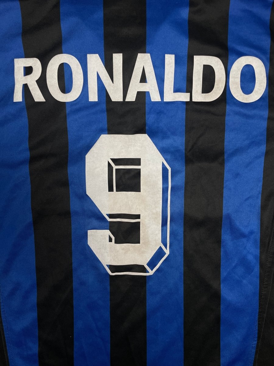 Inter Home Shirt 1998/99 Ronaldo #9 - 7/10 - M