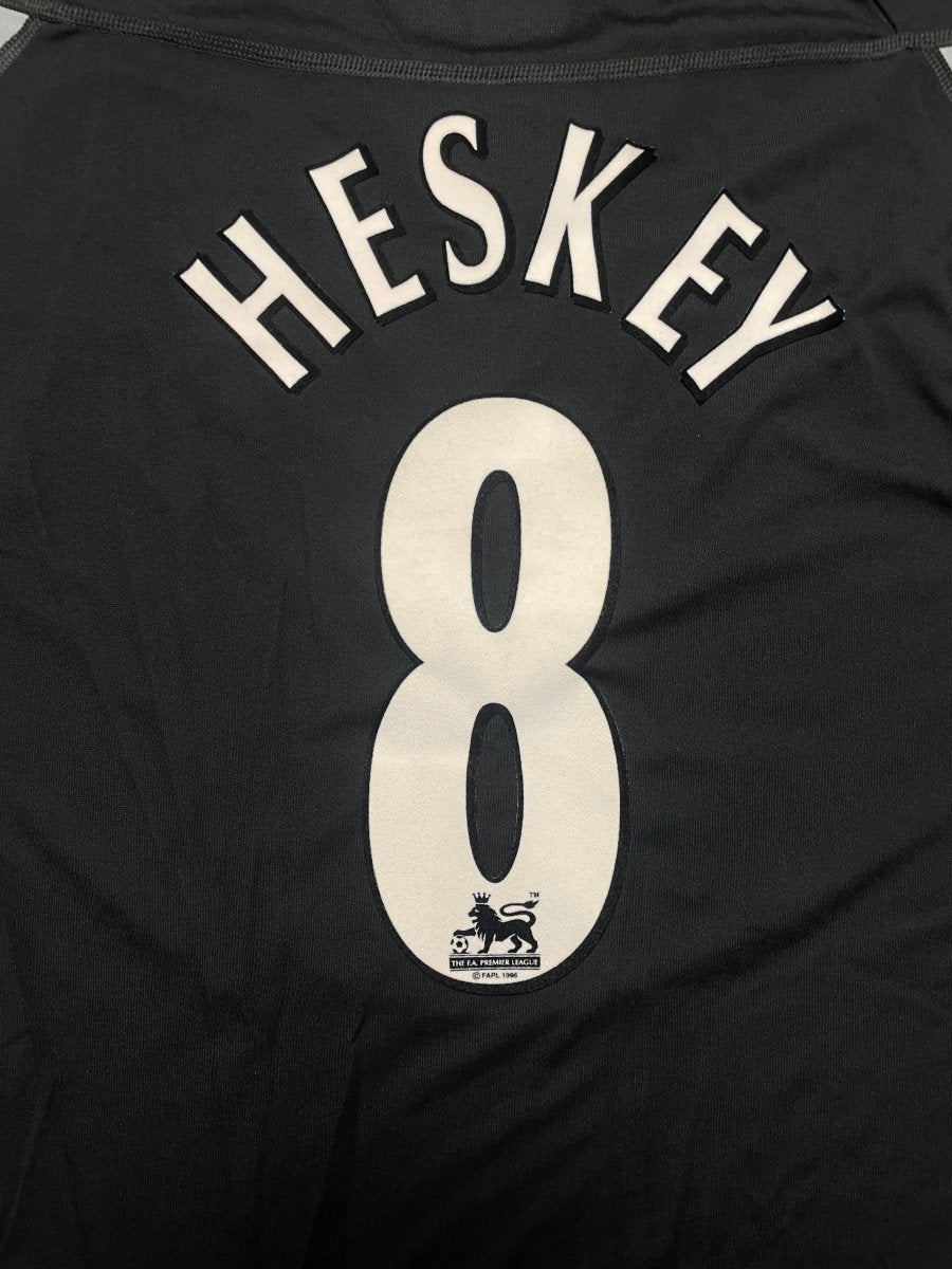 Liverpool Away Shirt 2002/3 Heskey #8 - 8/10 - XL